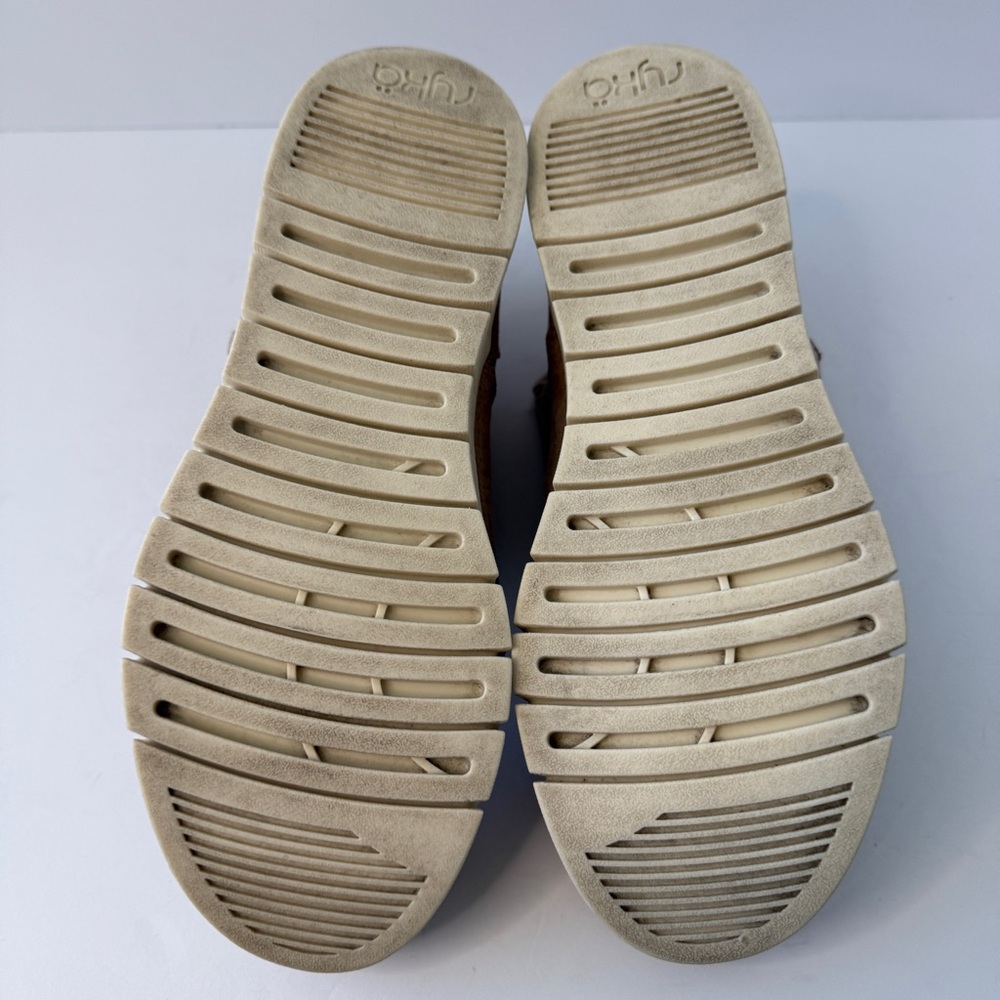 Ryka Women's Hensley 2 Suede Ankle Zip Sneaker Booties in Taupe Size 8.5. - Picture 10 of 10